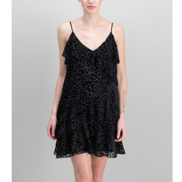 Parker Athens Dress in Black - Picture 5 of 11